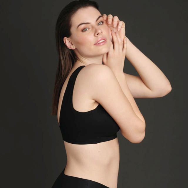 Essential Bralette Black