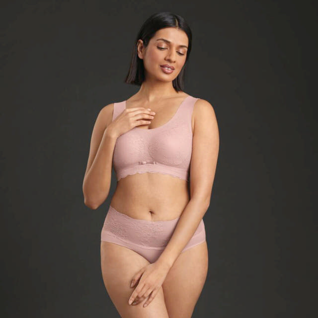 Essential Lace Bralette Rosewood