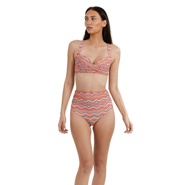 Chara Bikinitrosa Vik ZigZag